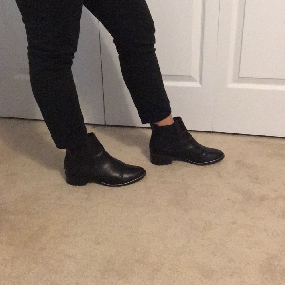 Sam&Libby Black Chelsea Boots